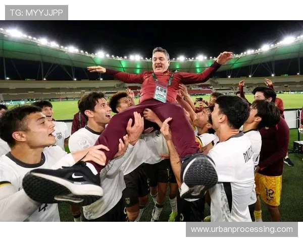 亚洲杯历史回顾：经典对决与传奇瞬间展现赛事魅力与发展