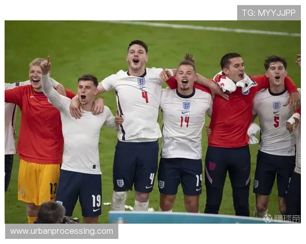 赖斯对阵强队表现稳健，防守拦截与中场控制持续提升